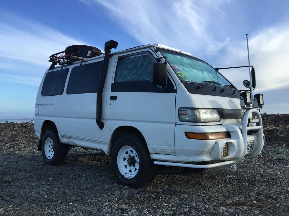 Mmc delica. Mitsubishi Delica 4wd. Mitsubishi Delica 4x4 2000. Делика 4. Делика 6.