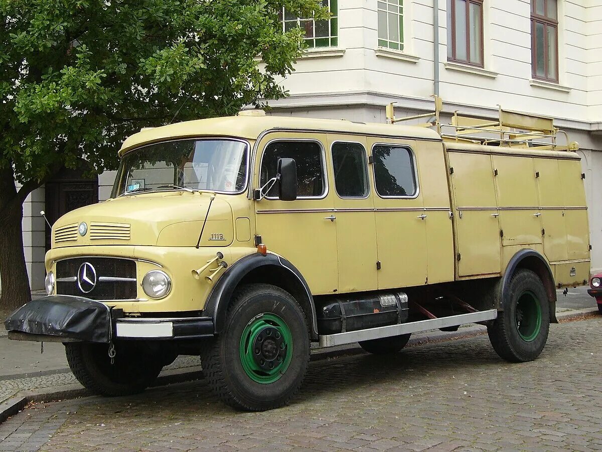 Mercedes Benz 1113. Mercedes-Benz l 1113. Mercedes-Benz l 1113 пожарная. Mercedes-Benz 1113 МШ.