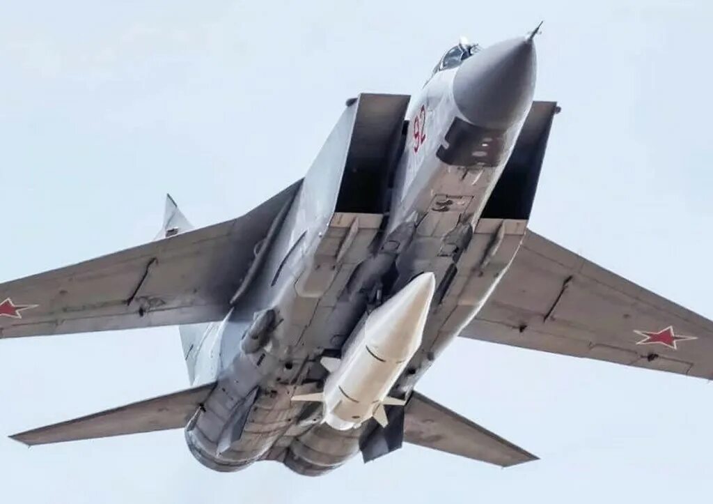Кинжал ракета сегодня. 9-а-7660 «кинжал». Старт ракеты кинжал. Кинжал ракета сегодня. Блю стил ракета.