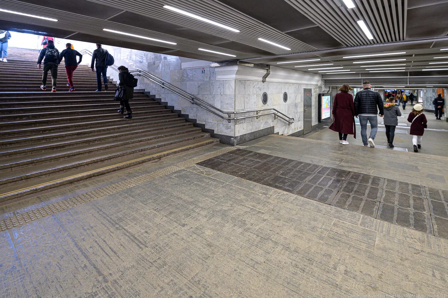 Аннино (станция метро). Варшавское шоссе 170д. Перехватывающая парковка у метро аннино. Парковка метро аннино. Станция аннино.