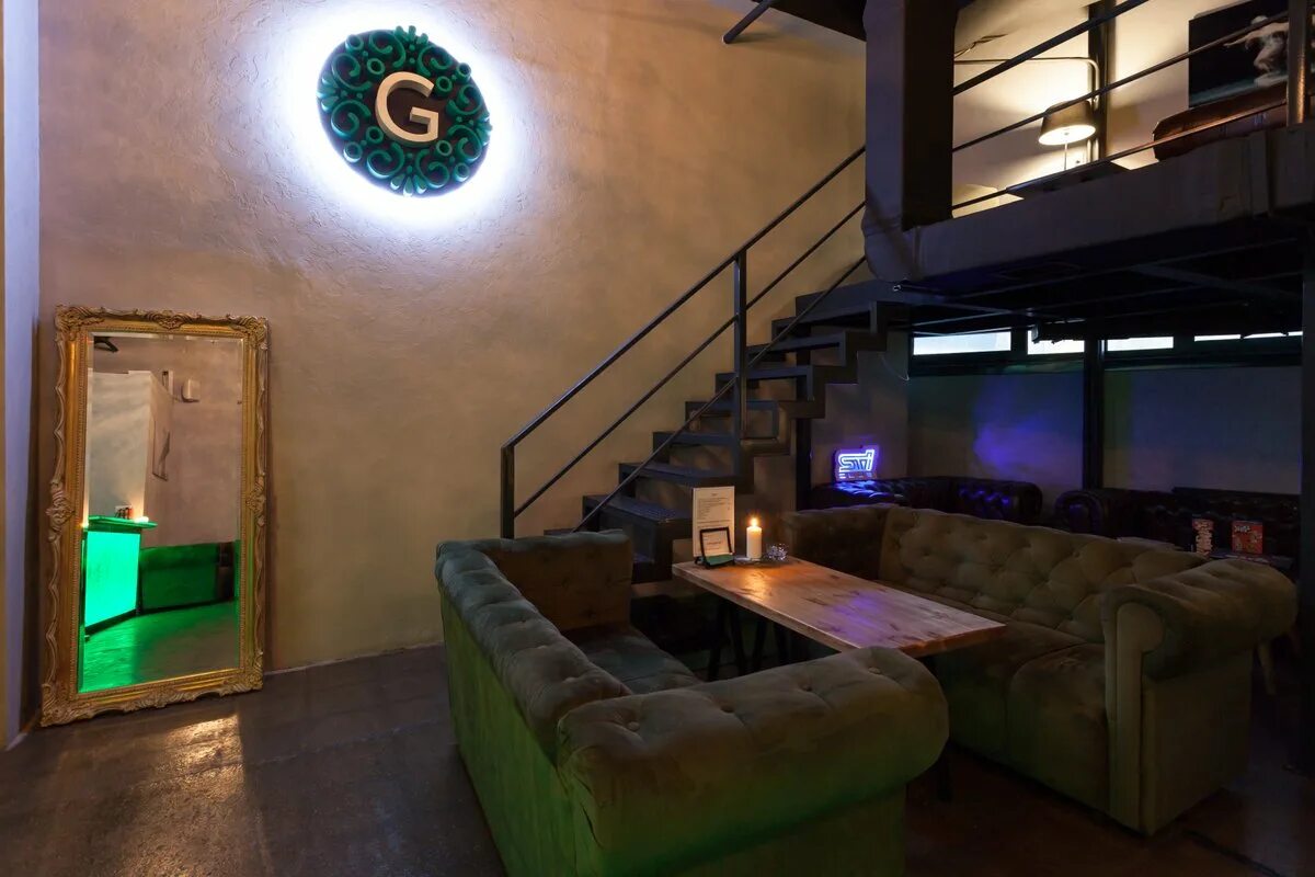 Green bar микрорайон зеленый 150 1 фото Pin em cafe bar design