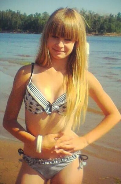 Малая ка. Малые космические аппараты испытания. Спутник сервер. Мухтарова камалая. Альтернатива м3945 табурет-стремянка.