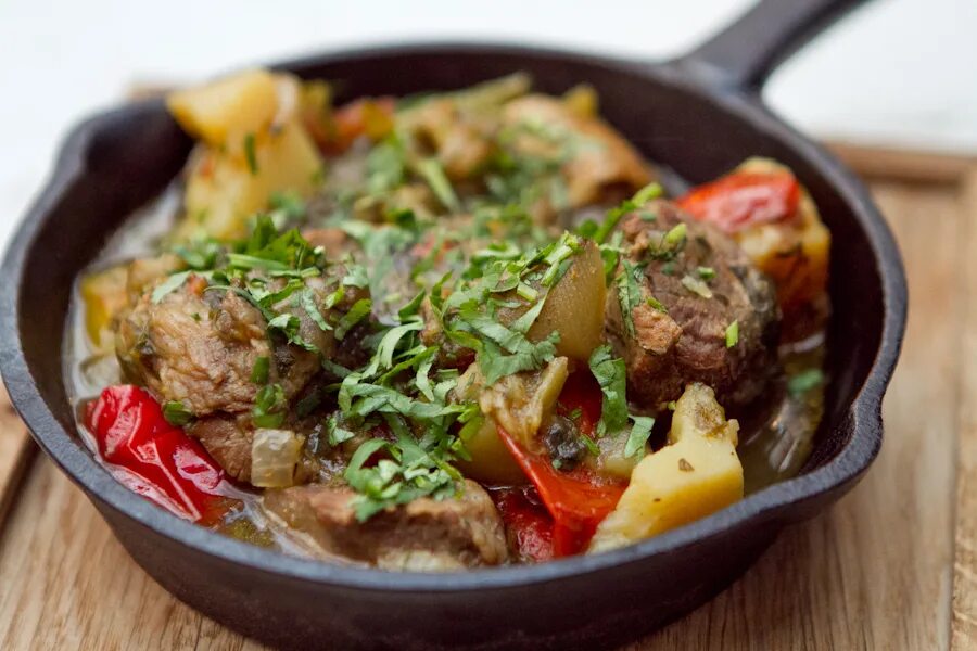 Хашлама по-армянски. Кахетинская хашлама. Хашлама армянская. Лывжа хаш. Чанахи с говядиной.