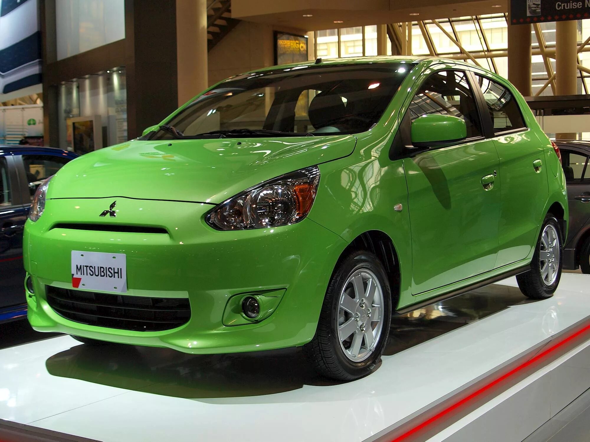 Мицубиси мираж. Митсубиси мираж. mitsubishi mirage 2014. митсубиши мираж салатовый 2014. модель мицубиси мираж.