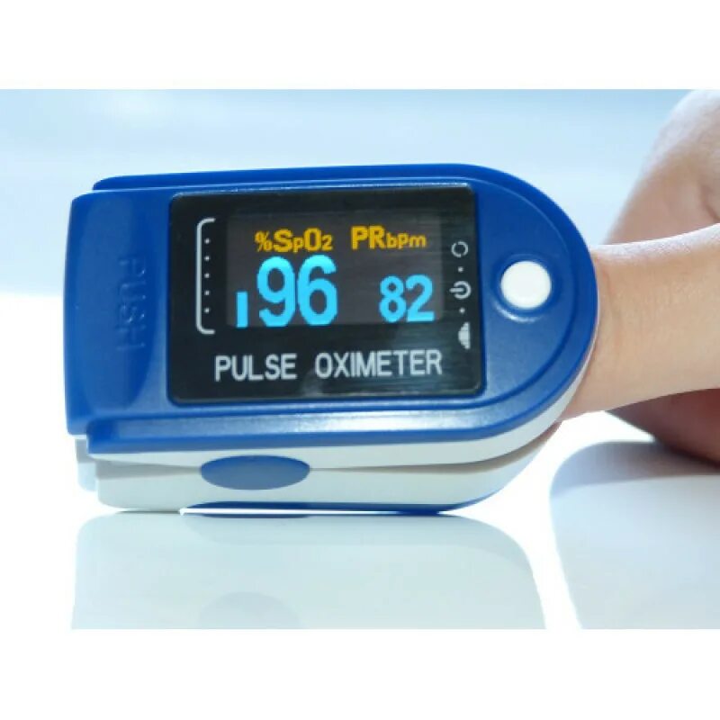 Аппарат для измерения кислорода в крови. Oximeter Пульсоксиметр. Pulse Oximeter мерить кислород. Аппарат для измерения кислорода в крови на палец. Пульсоксиметр портативный.