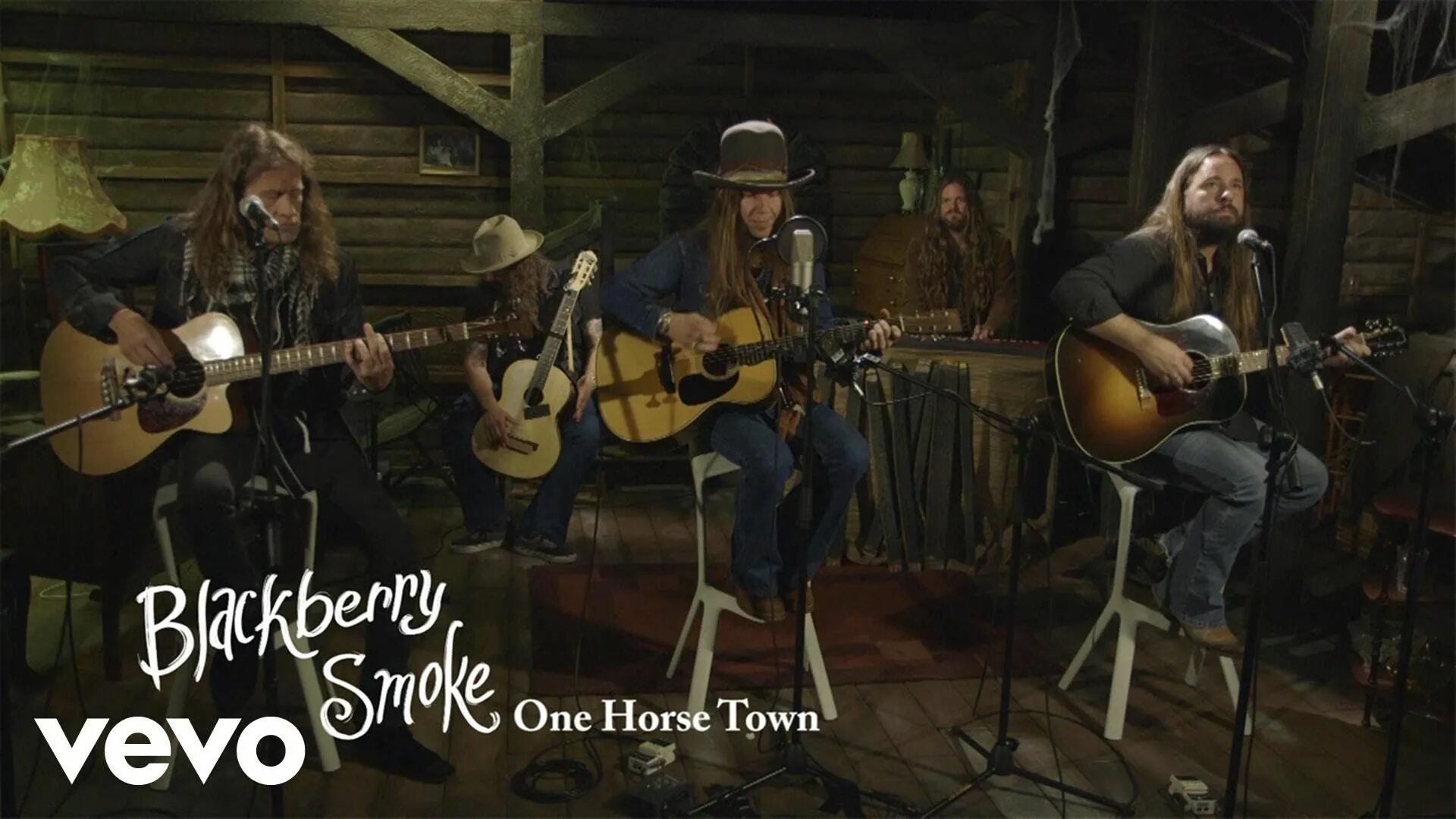 BLACKBERRY Smoke. BLACKBERRY Smoke holding all the Roses. BLACKBERRY Smoke you hear Georgia. One Horse Town. Оне хорс