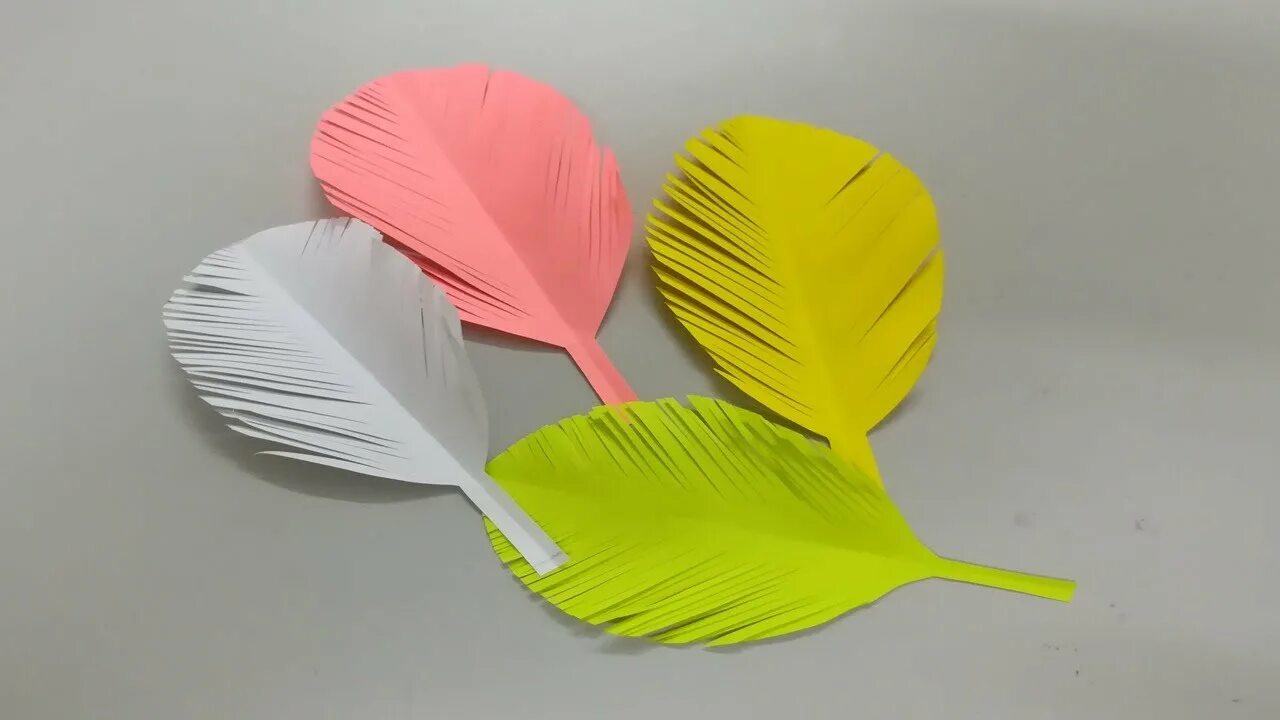 Перышко из бумаги. Бумажные перья. Перышко из бумаги. Поделки с перьями. Бумажные перья.