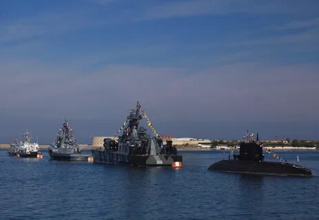 Военно морской город