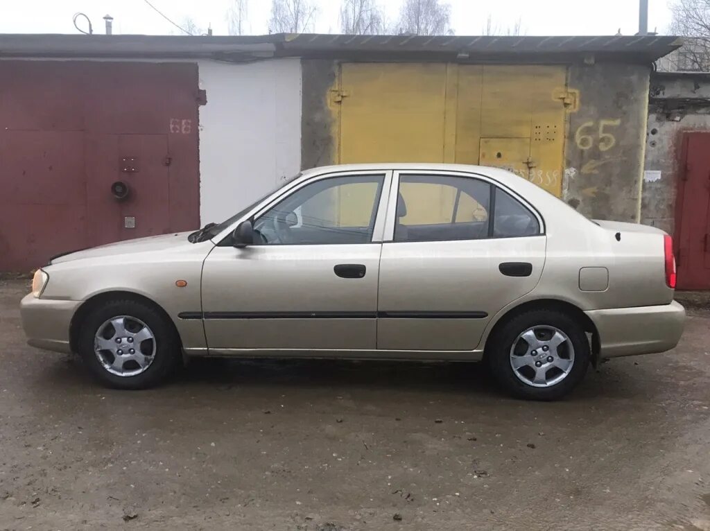 Акцент 2005 г. Hyundai Accent 2005 золотистый. Хёндай акцент ТАГАЗ 1.5 2003 золотистый. Машины акцент 2005. Хендай акцнет2005 золотисто-зеленая.