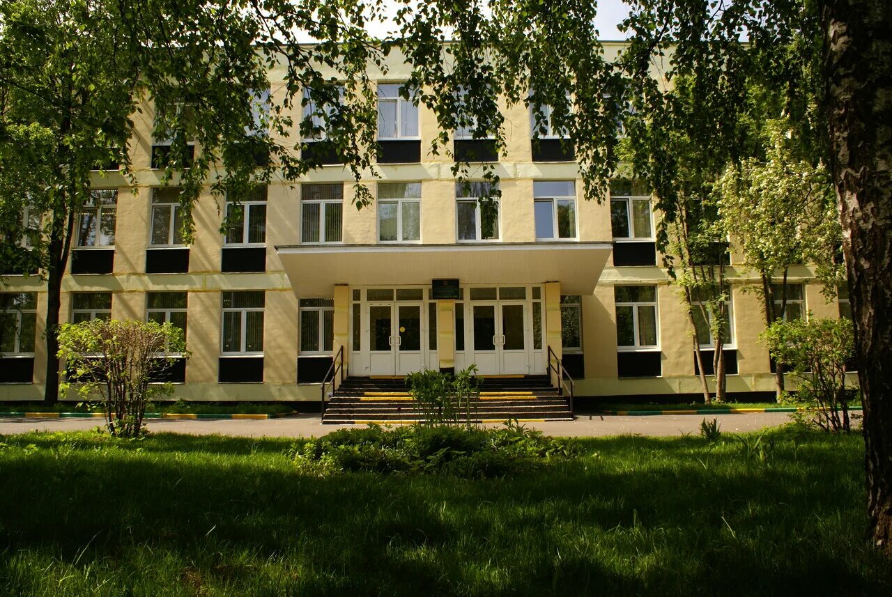 краснознаменск московская область гимназия 2. школа 1506 медведково. школа 1542 москва солнцево. школа 1582 кировоградская. к.