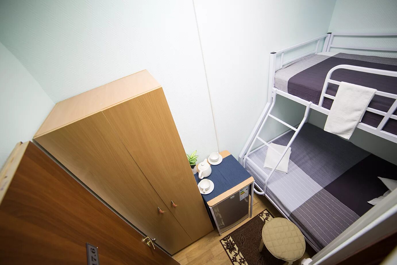 Хостел м. Комната на сутки. Москва комната без посредников в общежитии. Москва комната без посредников в общежитии. Ужасный хостел.