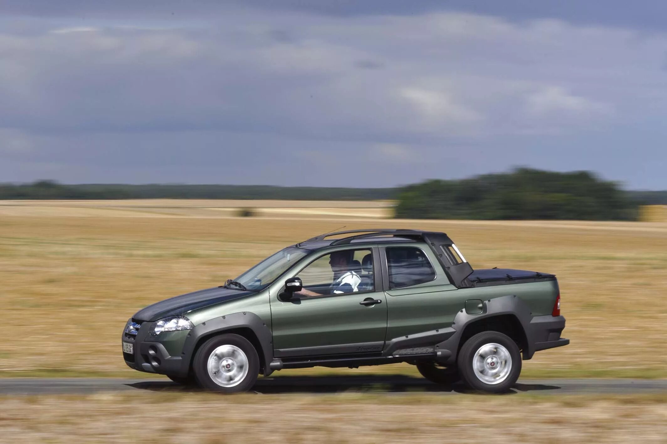 Пешеходные улицы москвы. Анна фэрис 2022 папарацци. Пикап мастер мемы. Get picked up. Анна фэрис 2022.