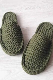 Вязаные тапочки трикотажной пряжи крючком
