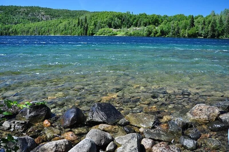 Озеро верхнее объем воды. Великие озера Онтарио. Озеро Superior в Онтарио. Озеро Онтарио США. Озеро Онтарио фото.