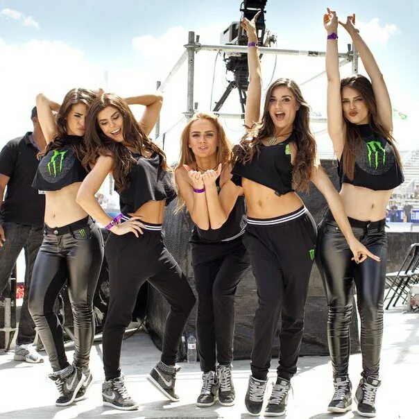 Energy girls. Monster Energy girls 2019. Барбара Америго монстр Энерджи hot. Energetic girl. Фото Bich герл много лиц.