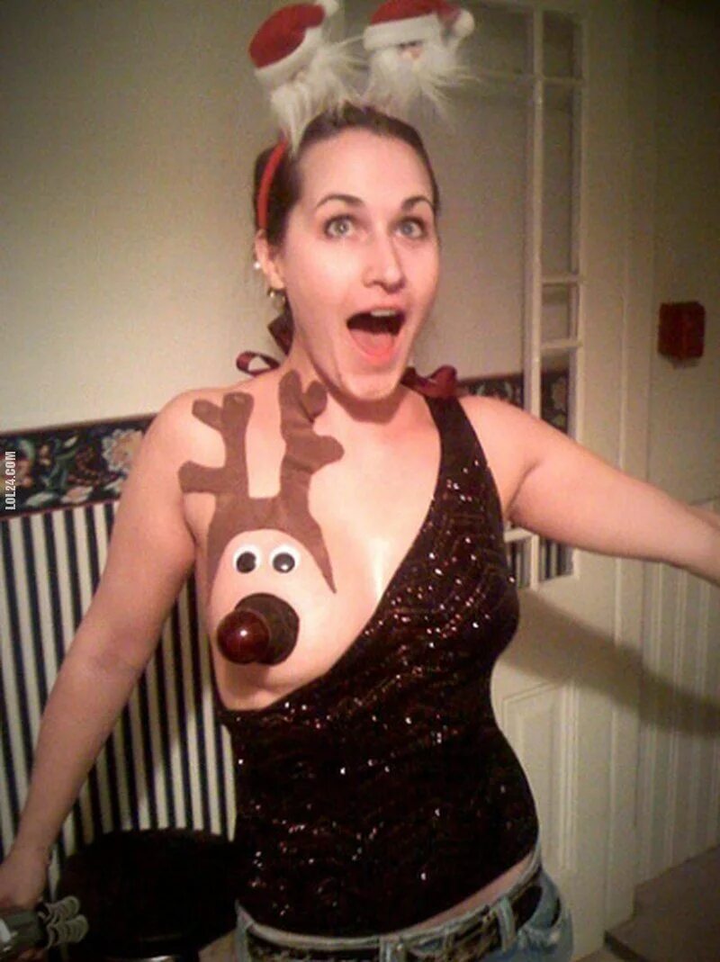 Смешная девчонка. Очень странная баба. Смешно одетые люди. Непонятные картинки девушек. Странная девушка прикол.