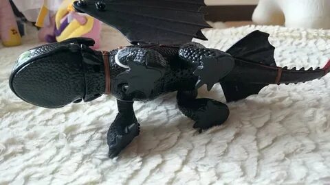 Стеклянная игрушка дракон