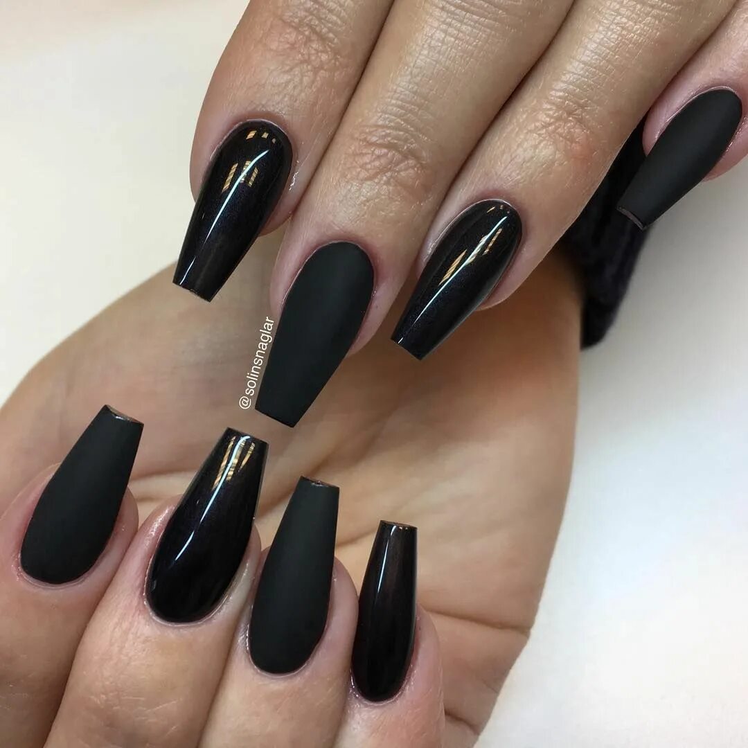 ногти балерина черные матовые. черные ногти балерина. маникюр балерина черный. маникюр балерина черчерный. маникюр на длинные ногти черного цвета.