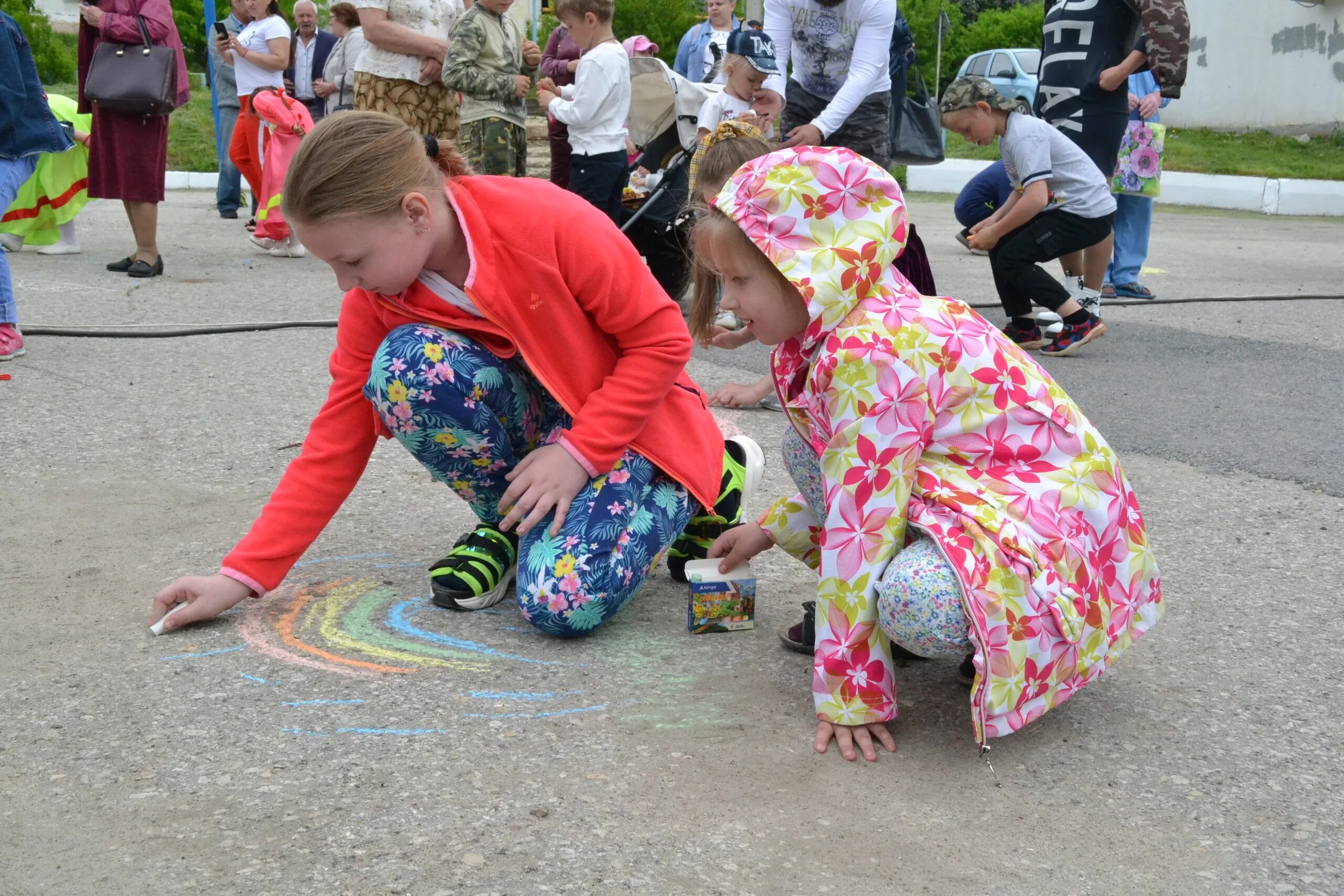 Праздник день защиты детей. День защиты детей фотографии. 1 Июня праздник для детей. День защиты детей 2022.