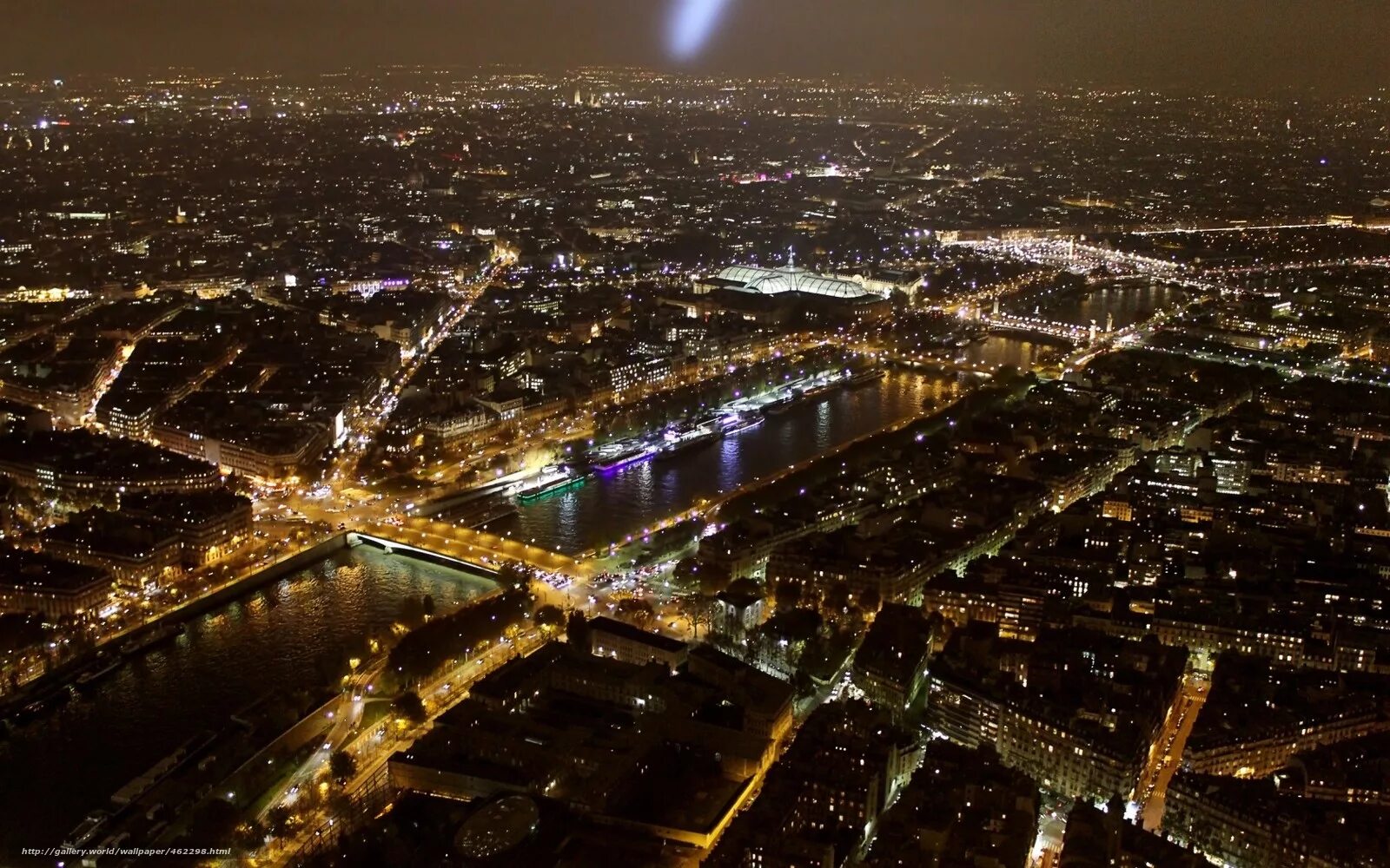 Вид. Ночной вид на Эйфелеву башню. Вид с Эйфелевой башни ночью. Вид на ночной Париж. Ночной город с высоты.