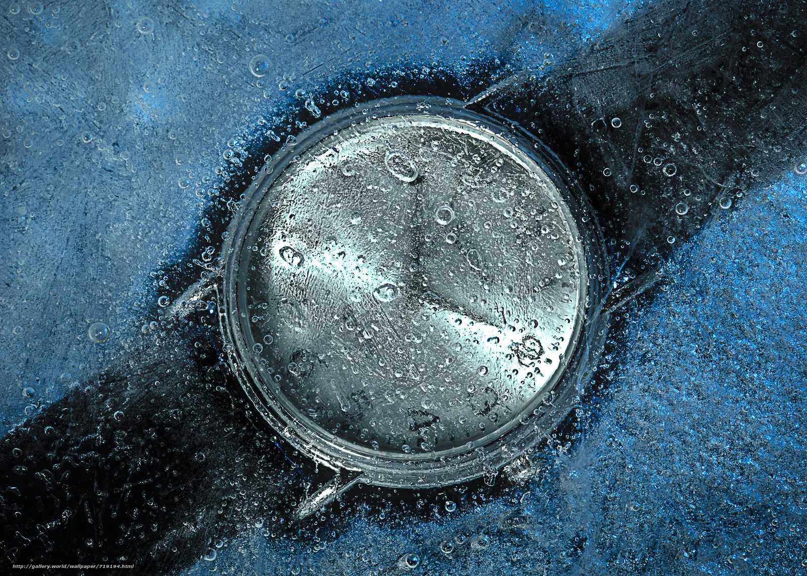 Разбитые наручные часы. Часы на светодиодах наручные. Skmei 1579. Часы со льдом. Часы diesel dz7370.