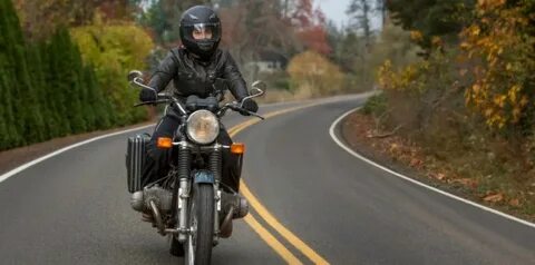 Riding moto