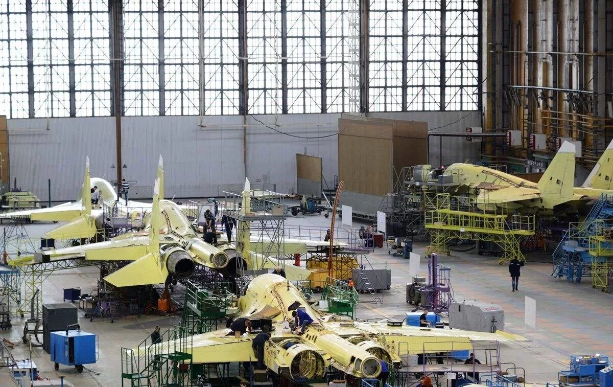 Организации авиационной промышленности. Организации авиационной промышленности. Организации авиационной промышленности. Завод boeing everett factory. Организации авиационной промышленности.