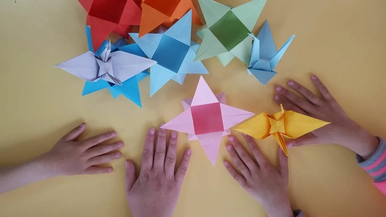 Игрушка в технике оригами. Оригами. Поделки из бумаги для детей. Оригами для детей в детском саду.