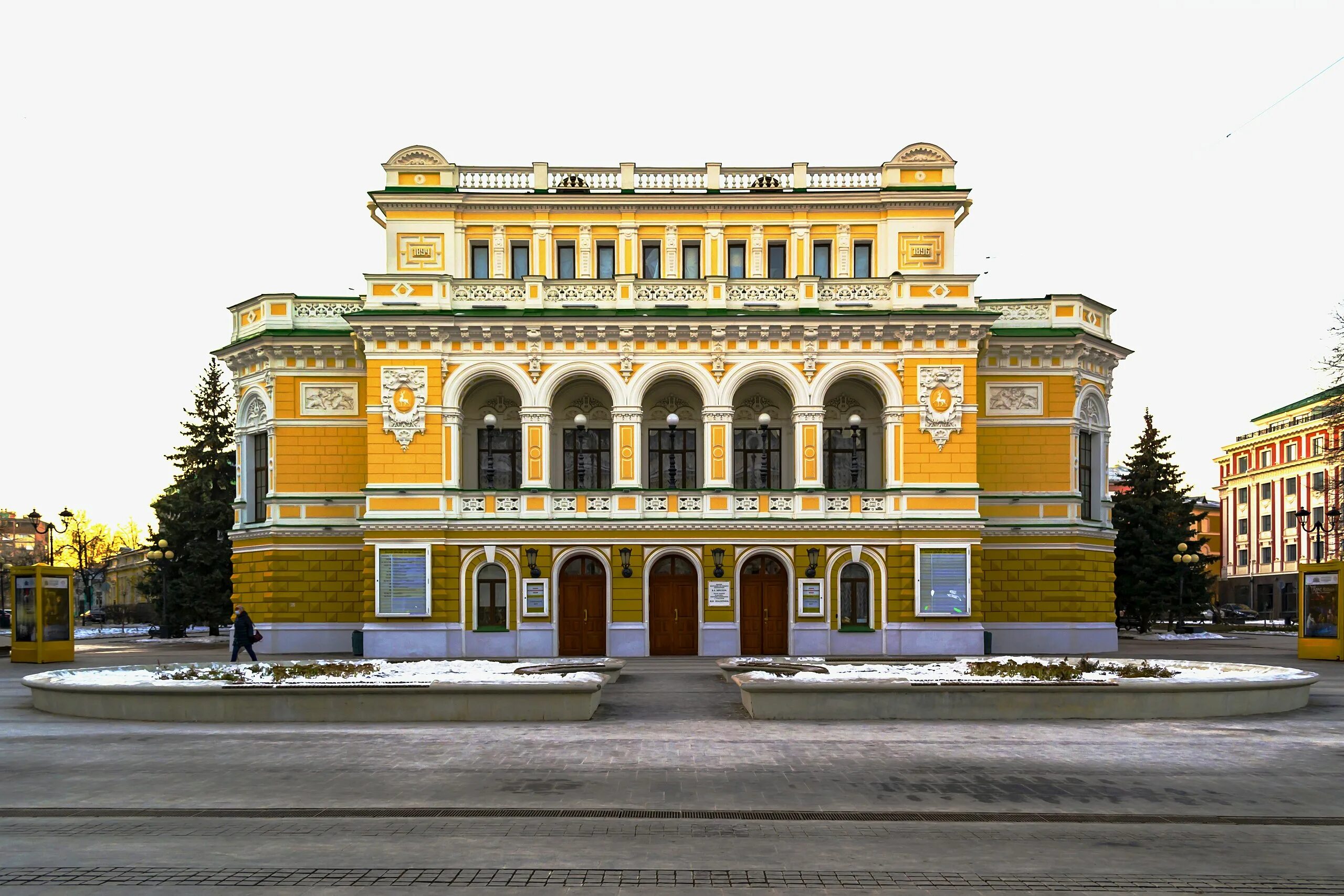 Файл:Nizhny Novgorod Drama Theatre winter.jpg - Википедия