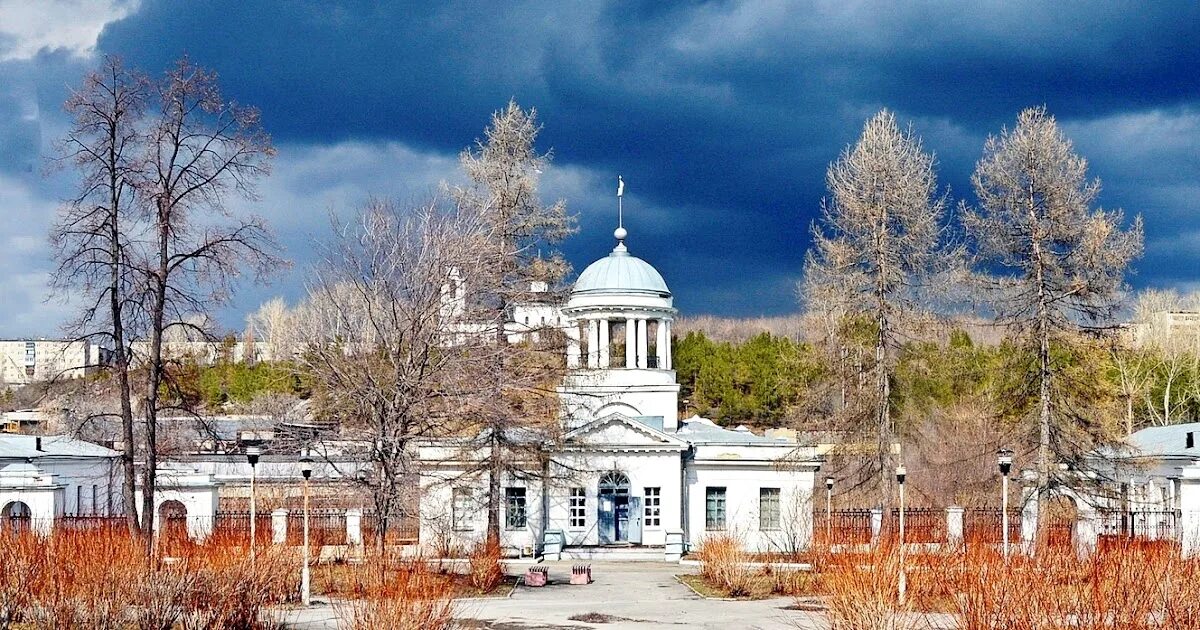 Культурные центры каменск уральский. Музей Каменск-Уральский. Краеведческий музей Каменск-Уральский. Каменск-Уральский краеведческий музей им и.я Стяжкина. Каменск-Уральский чугунолитейный завод.