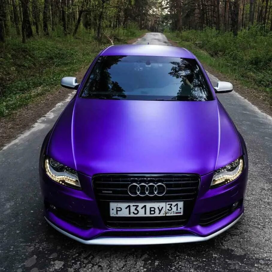 Номер хамелеон. Ауди а7 хамелеон. Audi a4 b7 фиолетовая. Audi a4 пластидип. Ауди а4 б8 фиолетовая.