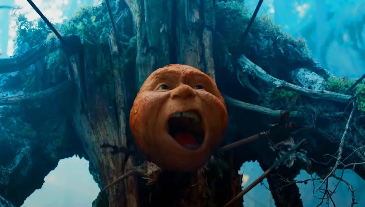 последний богатырь 2 корень зла фильм. колобок в фильме последний богатырь 2. кто озвучивает колобка в последнем богатыре 2. гарик харламов колобок. последний богатырь посланник тьмы водяной.