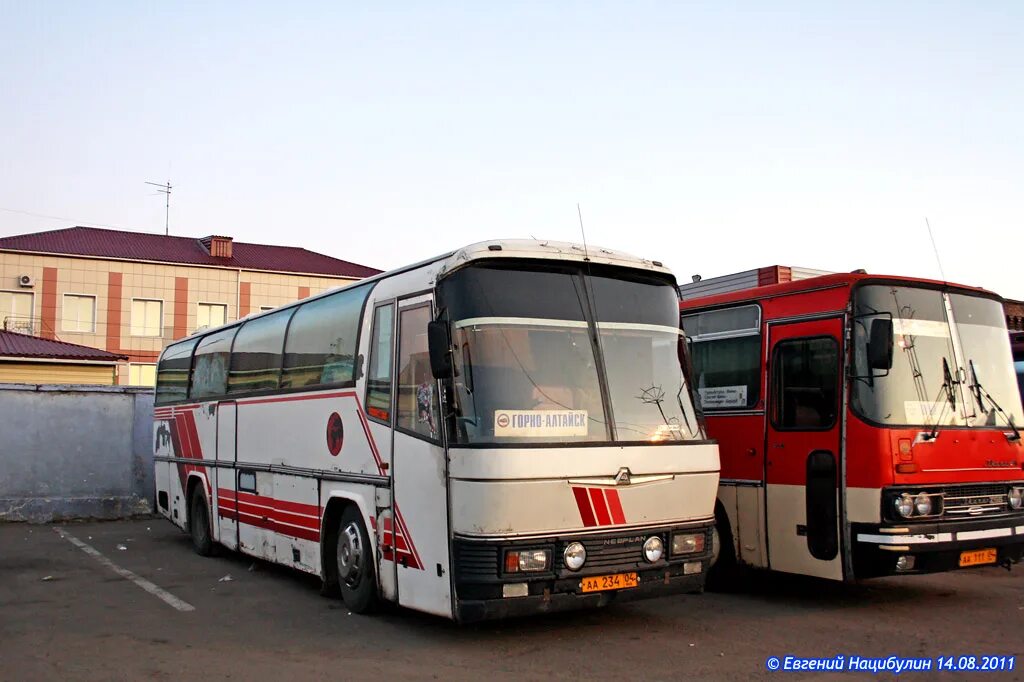 Неоплан джетлайнер. Неоплан н 660 АА 48 Rus. Автобусы Бийск. Автобус Бийск Барнаул. Автобус бийск советское