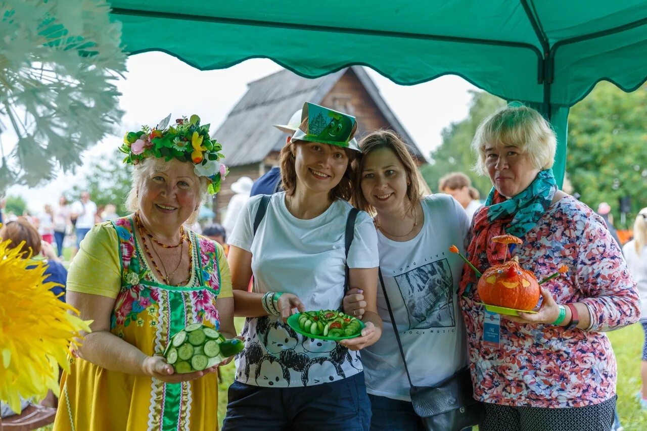 Праздник огурца (Суздаль, Владимирская область);. Фестиваль огурца в Суздале 2023. Праздник огурца в Суздале 2022. Фестиваль огурца в Суздале.