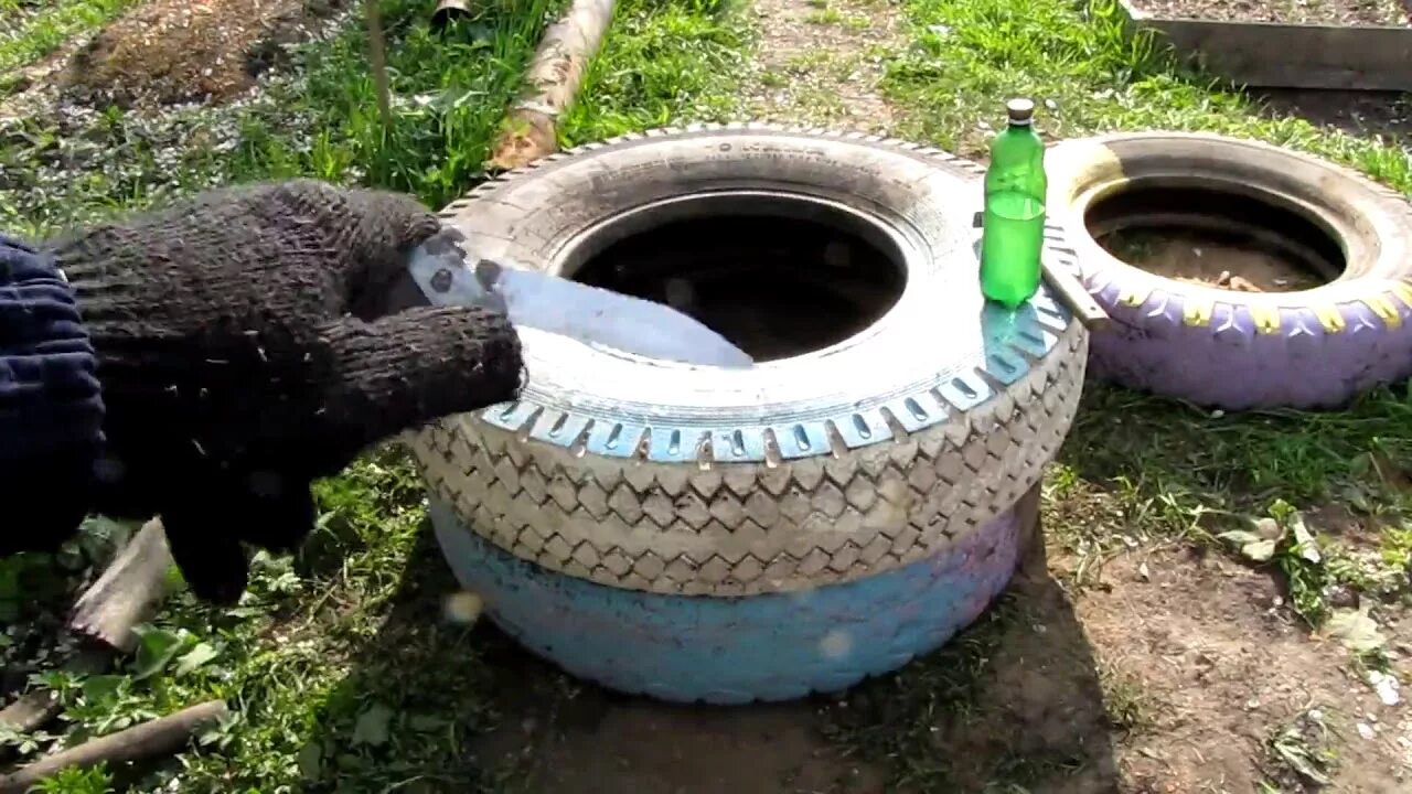 Колодец из шин для сада. Колодец из шин для сада своими. Туалет из колес. Покрышки для канализации. Колодец из покрышек