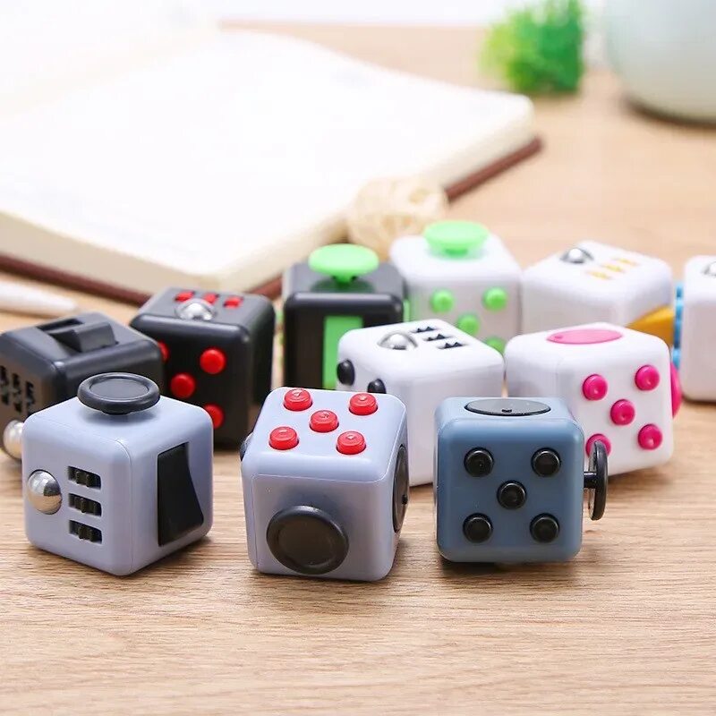 Фиджет куб, антистресс игрушка. Кубик антистресс Fidget Cube. Фиджи Тойс антистресс. Stress Reliever игрушки. Игры для снятия стресса