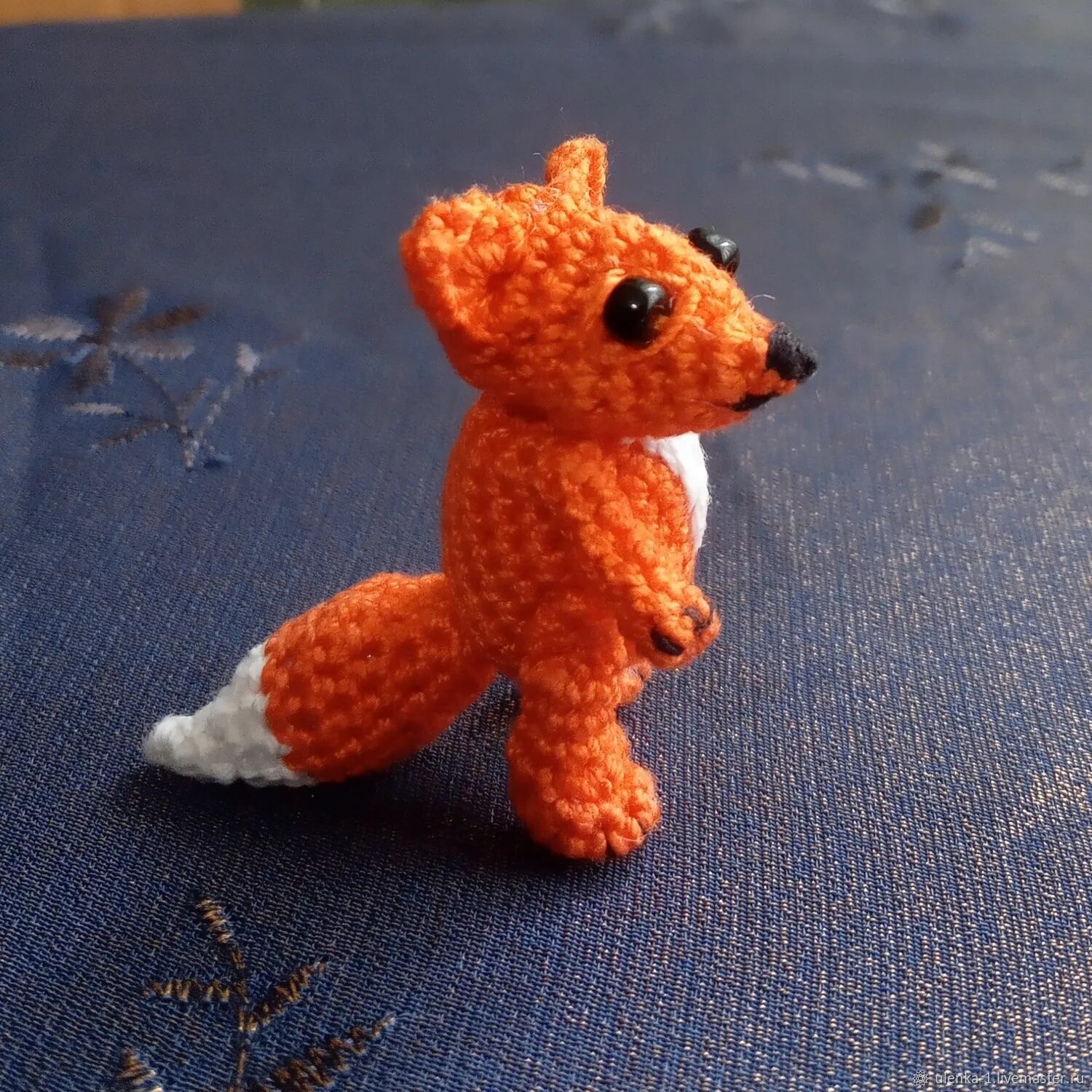 Лисица в миниатюре 5. Игрушка миниатюрные лисички купить.