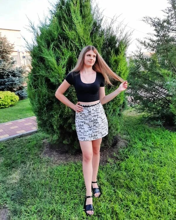 174 рост для девушки. 164 рост девушки. Девушка 174 см. Девочка 174 см. Модель плюс сайз евгения подберёзкина.