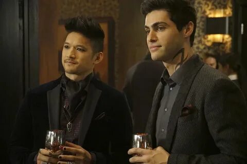 Alec magnus