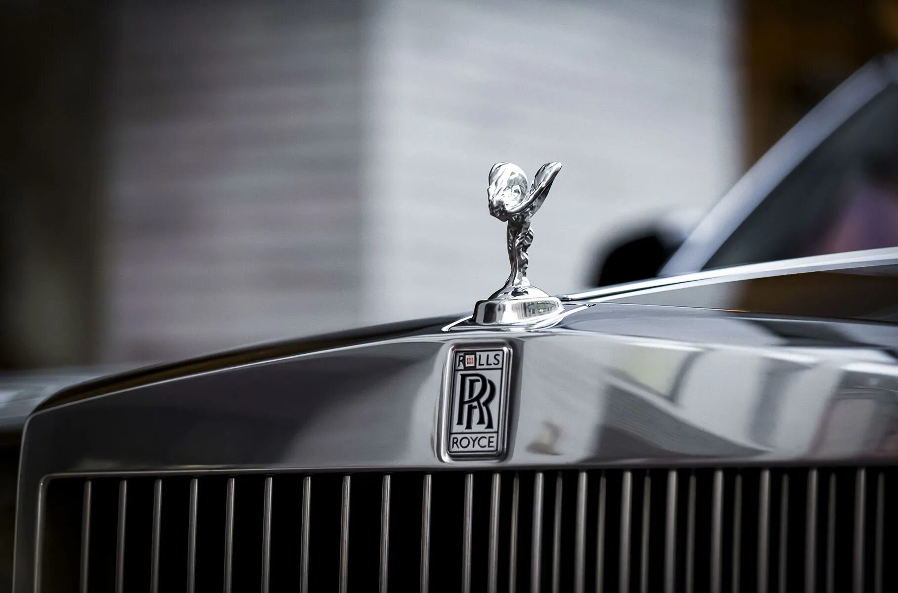 Роллс промокод. Роллс Ройс значок. Rolls Royce шильдик. Роллс Ройс Фантом значок. Роллс Ройс 1990 шильдик.