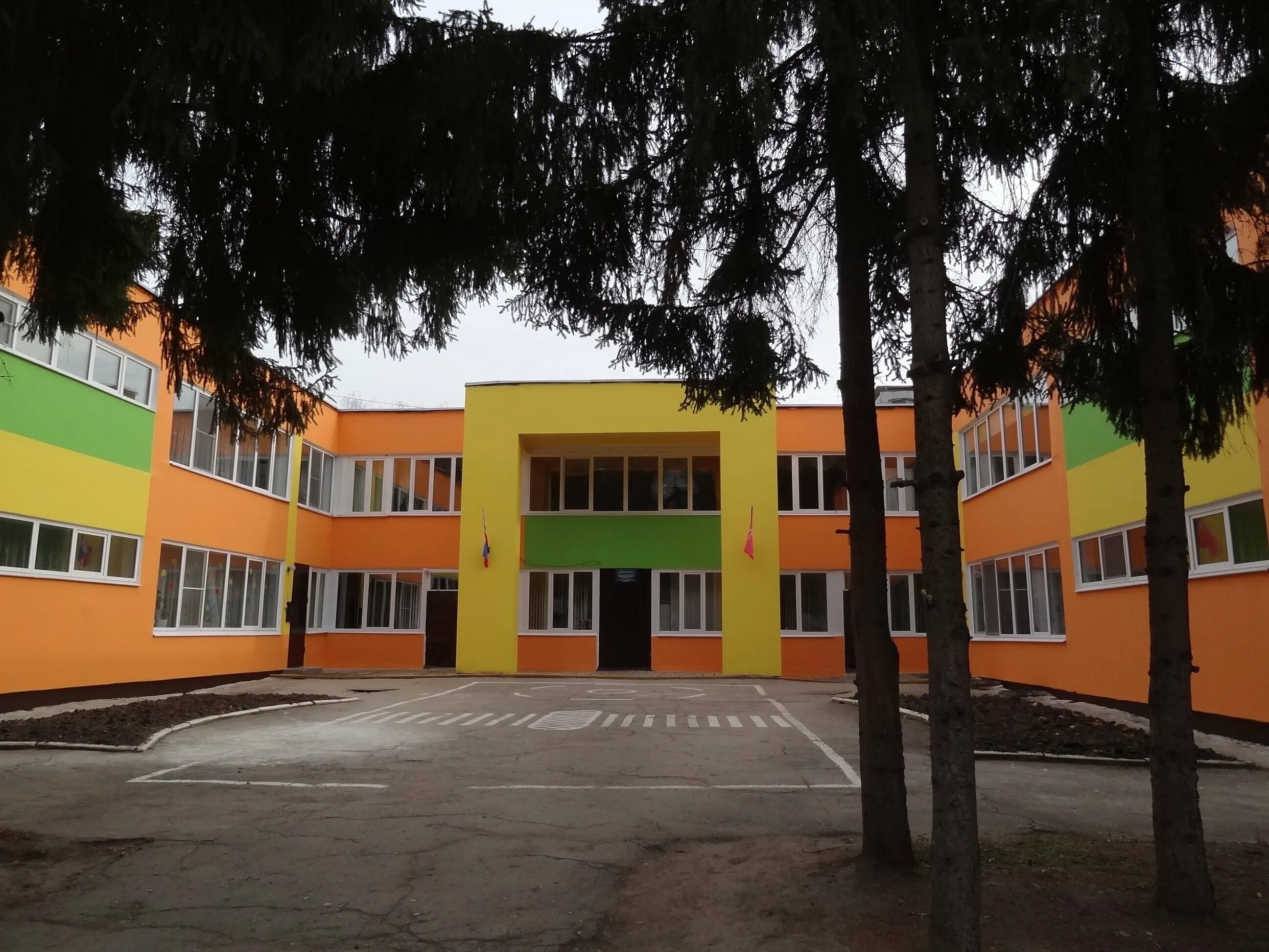 Центр образования 23 тула. Тула красноармейский проспект 9. Красноармейский проспект 8 тула. Перекопская 8 тула. Центр образования 8 тула.