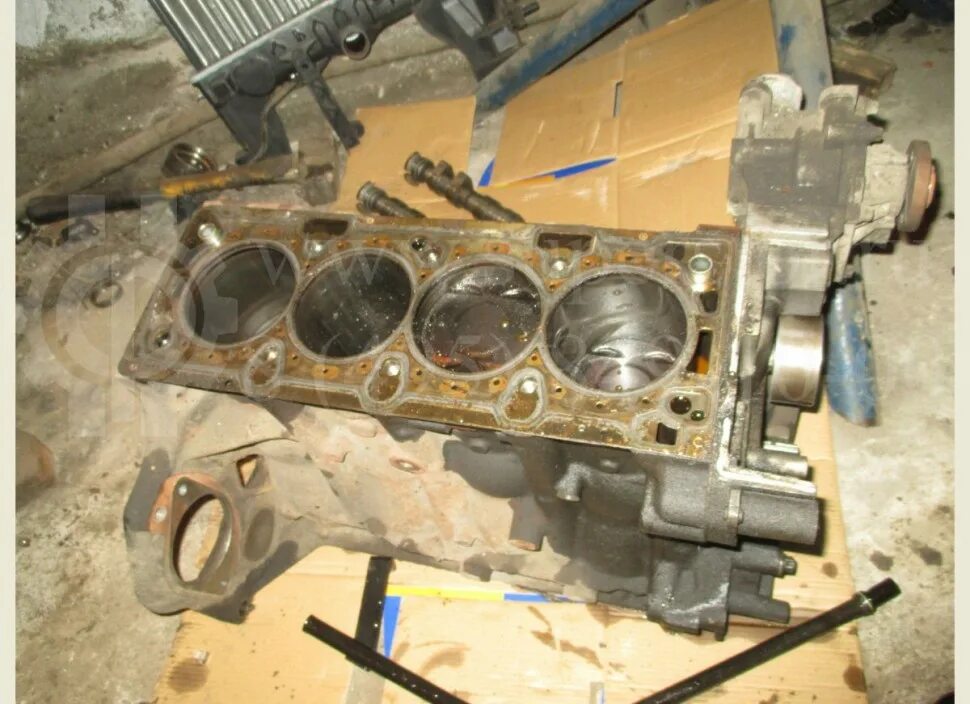 Dismantling of a head of the block of cylinders (Chevrolet Aveo T250 2006-2011: 