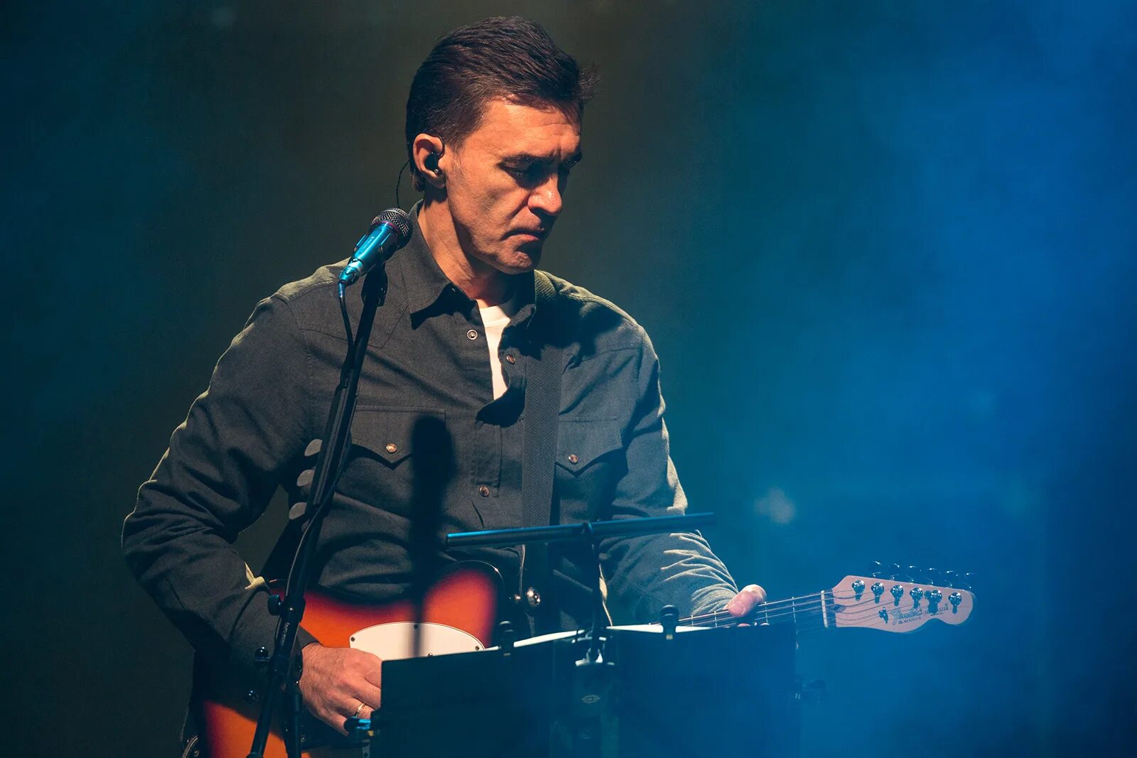 Вячеслав бутусов на сцене. Бутусов ю-питер. Вячеслав бутусов 2022. Вячеслав бутусов 1988. Бутусов 1989.