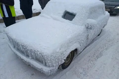 Ледяной автомобиль