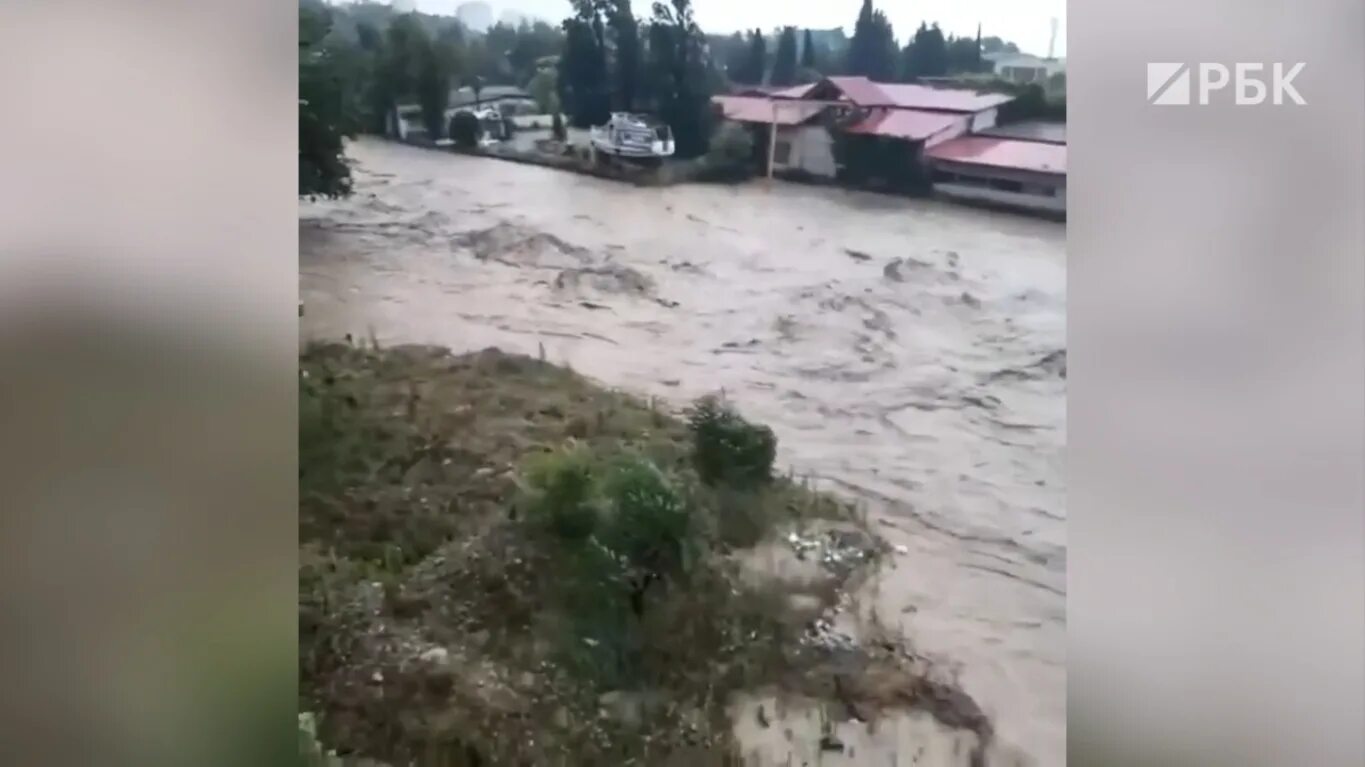 Затопит ли южный. Потоп в Сочи 5 июля 2021. Потоп 05.07.2021 Кудепста Сочи. Адлер потоп 2021. Наводнение в Адлере.