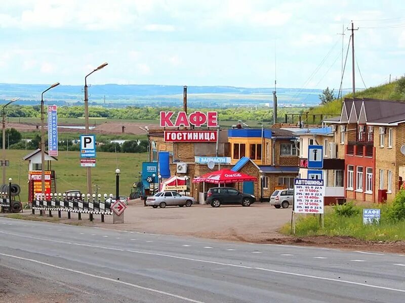 Придорожные кафе на трассе. Трасса м5 придорожные кафе. Башкирия придорожное кафе на трассе м5. Башкирия Октябрьский придорожное кафе. Гостиница м5 Октябрьский.