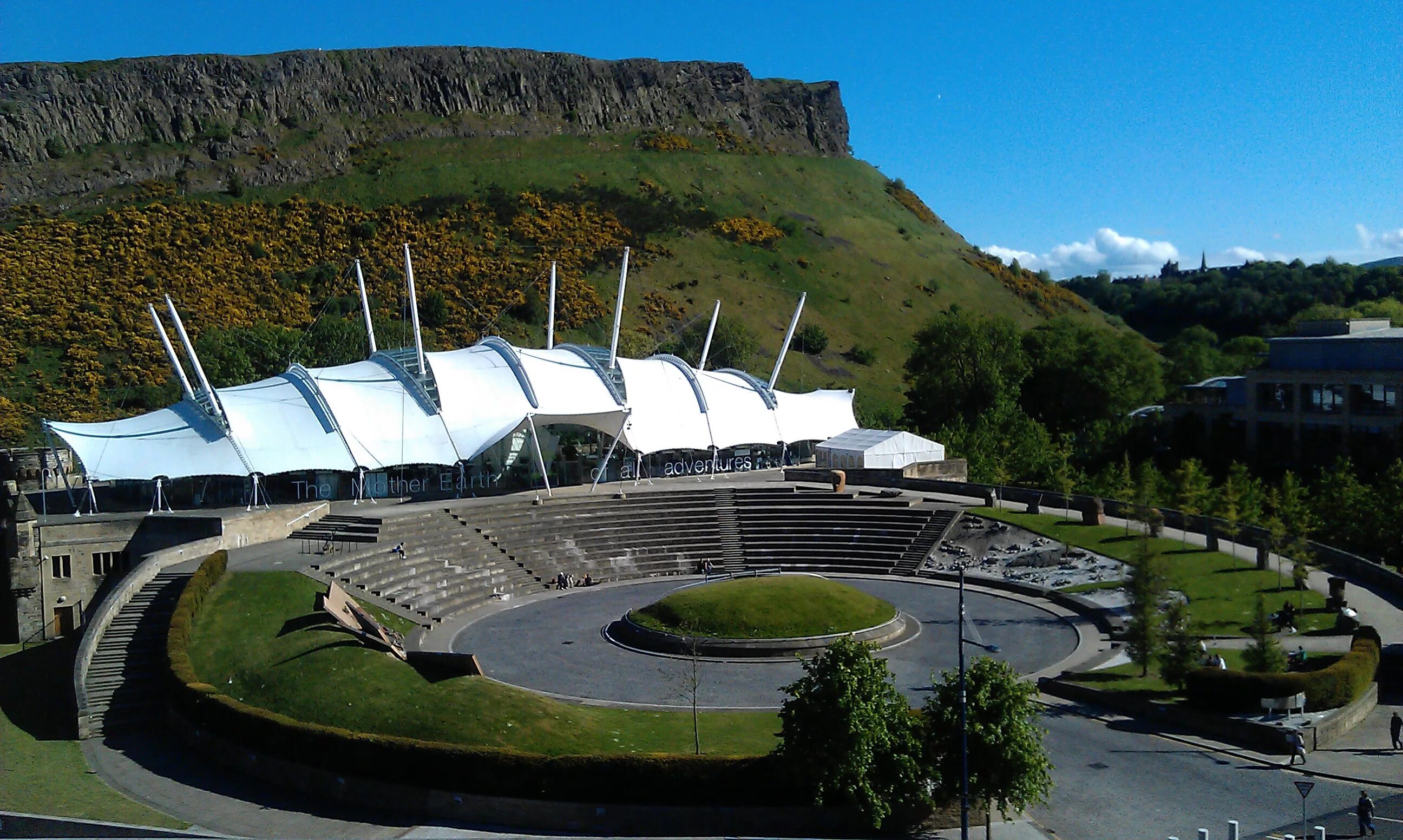 Научный центр земля. Научный центр земля. Технопарк сколково архитектура. Терешковой, ярославль. Научный центр земля.