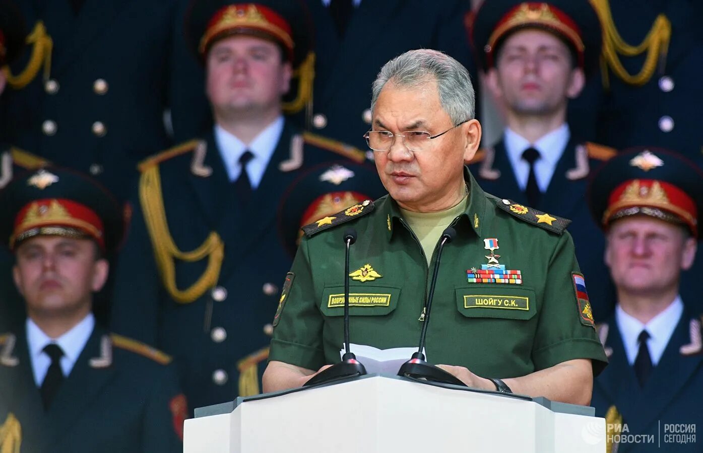 Новая форма шойгу. Министр обороны России 2019 Шойгу. Шойгу 2012.