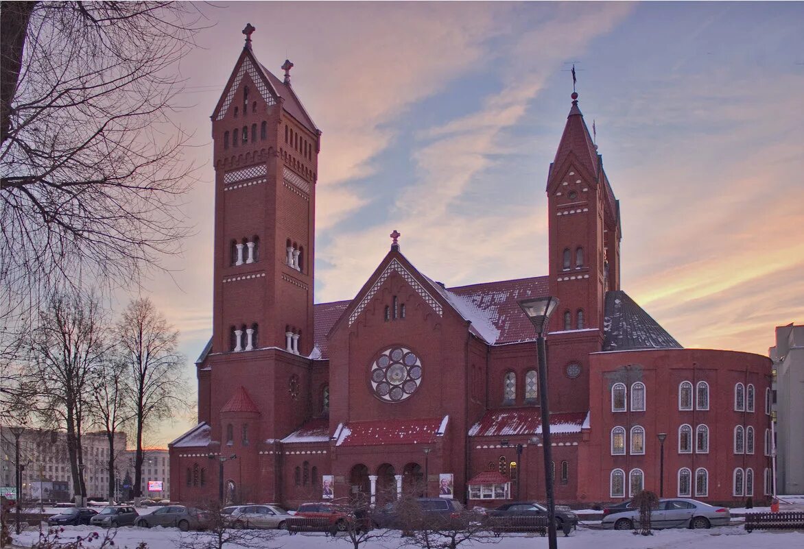 костёл святого симеона и елены минск. костёл святого симеона и елены минск. костёл святого симеона и елены минск. красный костел минск. костел святой елены в минске.