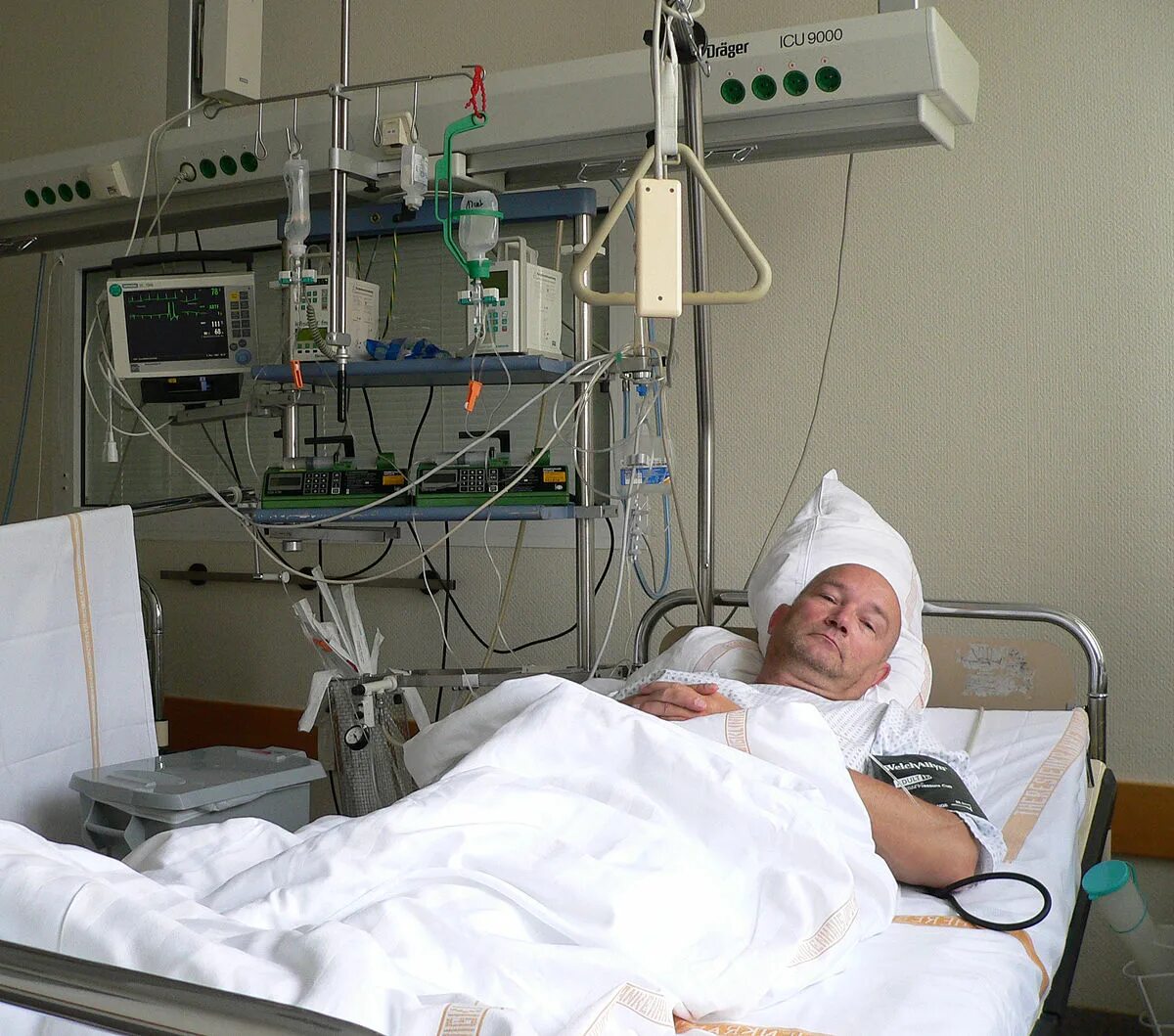 Одышка после операции. Дыхательный тренажер при хобле. Сердечно-сосудистые заболевания у пожилых. Пациент с больным сердцем. Больные с дыхательной недостаточностью.